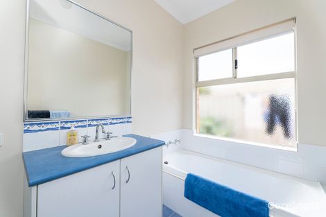 53 Portmarnock Cir, Halls Head, WA 6210