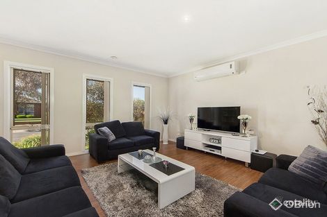 Property photo of 19 Chittenup Bend Sydenham VIC 3037