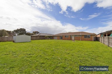 Property photo of 71 Gipps Crescent Cranbourne North VIC 3977
