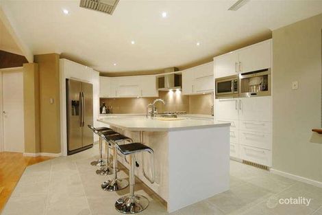 3 Doon Ct, Kinross, WA 6028