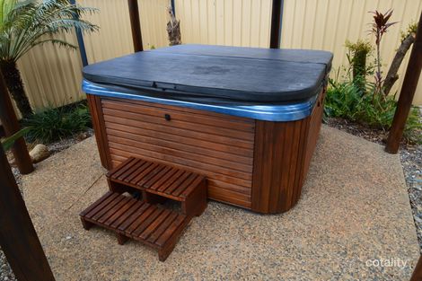 Property photo of 2 Raffia Court Redlynch QLD 4870