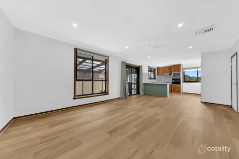 Property photo of 16 Halter Crescent Epping VIC 3076