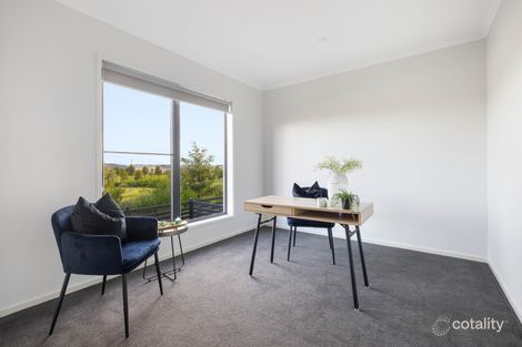 Property photo of 5 Humffray Walk Wollert VIC 3750