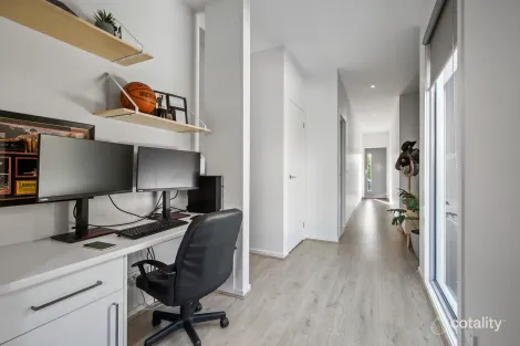 Property photo of 6/5-6 Trinca Court Werribee VIC 3030