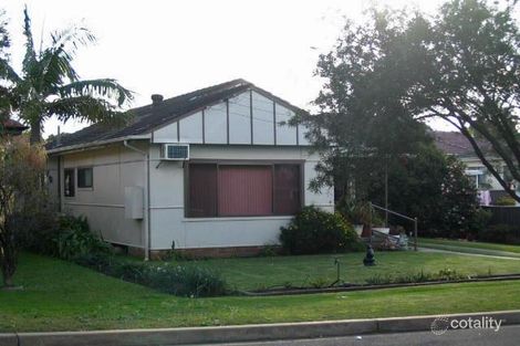 2 Strickland Rd, Guildford, NSW 2161