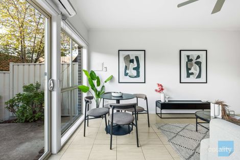 Property photo of 19 Landcox Way Caroline Springs VIC 3023