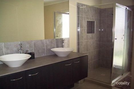 Property photo of 67 Melington Drive Lyndhurst VIC 3975