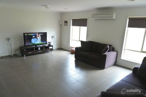 Property photo of 10 Fulford Crescent Elliminyt VIC 3250