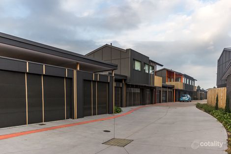 Property photo of 2 Hensbergh Place Sunshine West VIC 3020