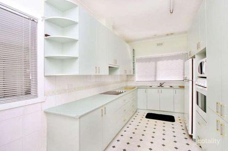 Property photo of 17 Roland Avenue Strathmore VIC 3041