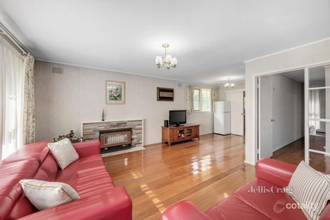 Property photo of 18 Merrick Crescent Glen Waverley VIC 3150