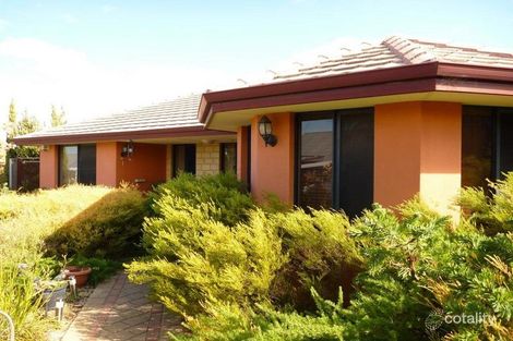 Property photo of 16 Rocklea Crescent Ellenbrook WA 6069