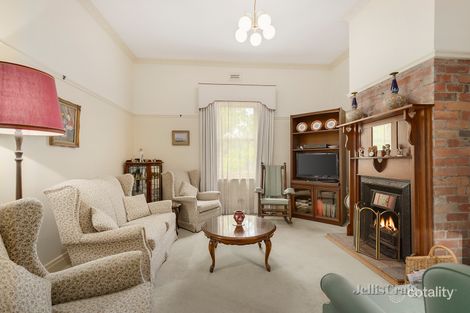 Property photo of 2 William Street Box Hill VIC 3128