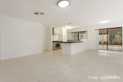 Property photo of 20 Arabella Meander Warnbro WA 6169