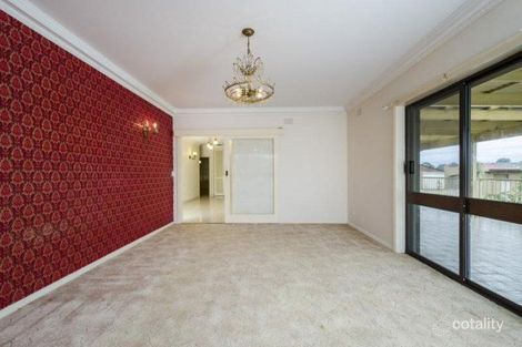 Property photo of 22 Douglas Avenue St Albans VIC 3021