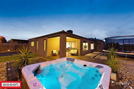 Property photo of 10 Beldale Court Sandhurst VIC 3977