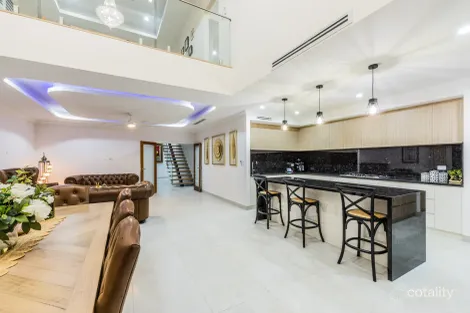 Property photo of 45 Solitaire Road Treeby WA 6164