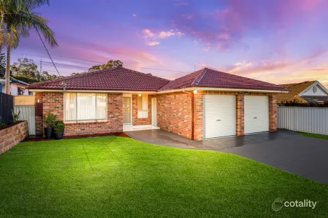 Property photo of 18 Deakin Avenue Lake Munmorah NSW 2259