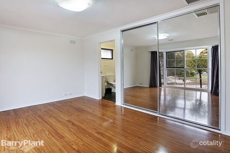 Property photo of 16 Thrums Court Hamlyn Heights VIC 3215