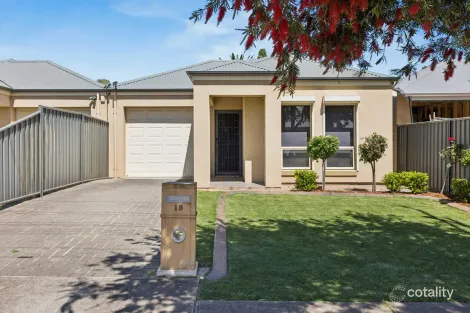 19 Pompoota Rd, Hope Valley, SA 5090