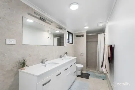 Property photo of 2 Moselle Place Carseldine QLD 4034