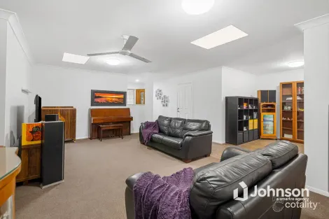 Property photo of 29 Surround Street Dakabin QLD 4503