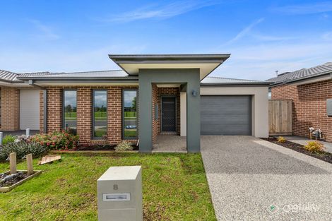 8 Australorp Dr, Clyde North, VIC 3978