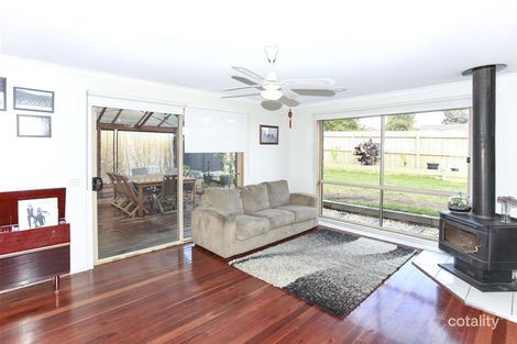 Property photo of 2 Fira Court Narre Warren VIC 3805
