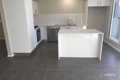 Property photo of 2/15 Yorston Street Warners Bay NSW 2282