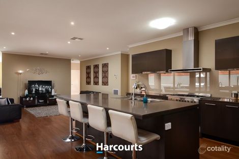 Property photo of 4 She Oak Place Cranbourne North VIC 3977