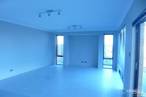 Property photo of 7 Brewster Circuit Ellenbrook WA 6069