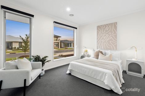 Property photo of 42 Fleurieu Circuit Armstrong Creek VIC 3217