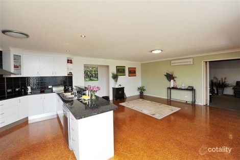 Property photo of 4 Jacaranda Court Westbrook QLD 4350
