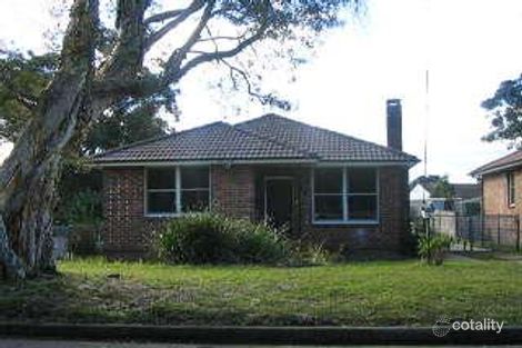 4 Clayton St, Peakhurst, NSW 2210