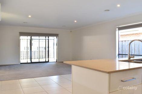 28 Atarhi Pde, Lalor, VIC 3075