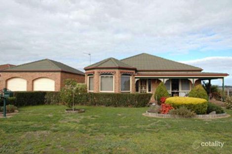 1 Marrah Dr, Wy Yung, VIC 3875