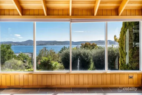 Property photo of 4 St Canice Avenue Sandy Bay TAS 7005
