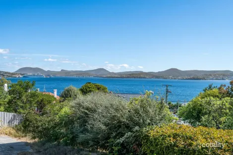 Property photo of 4 St Canice Avenue Sandy Bay TAS 7005
