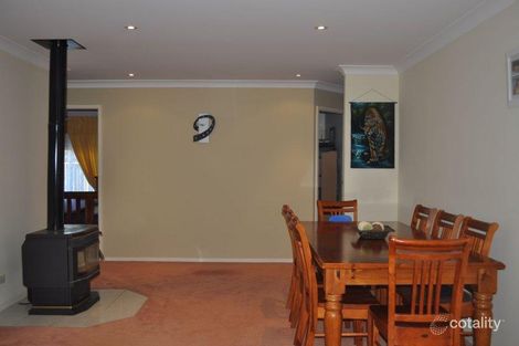 Property photo of 6 Heron Close Hunterview NSW 2330