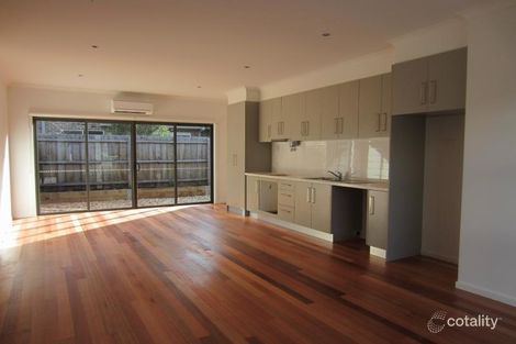 Property photo of 4/2-4 Devon Road Pascoe Vale VIC 3044