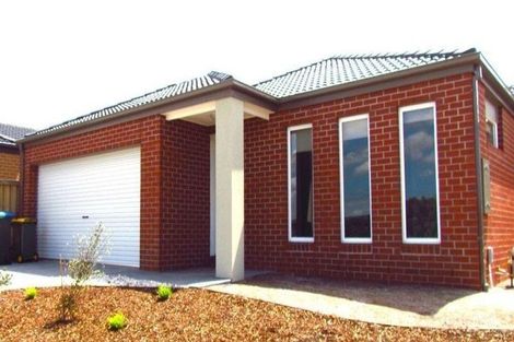 Property photo of 7 Tenax Walk Manor Lakes VIC 3024