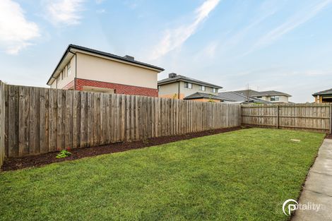 Property photo of 103 Rossiter Retreat Cranbourne North VIC 3977