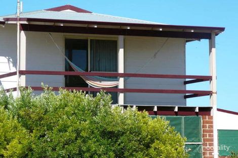Property photo of 2 Croft Court Green Head WA 6514