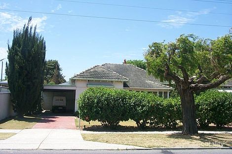 90 Brighton Rd, Scarborough, WA 6019