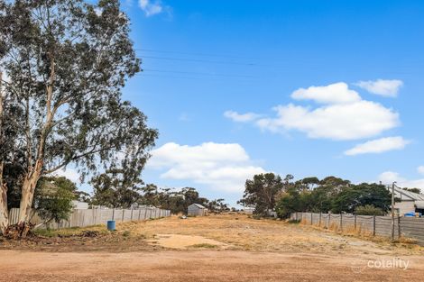 24 Moore St, Kellerberrin, WA 6410