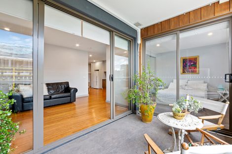 Property photo of 1/11 Railway Crescent Hampton VIC 3188
