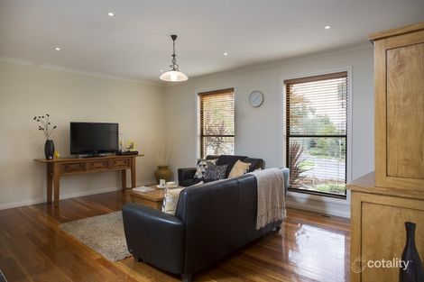 Property photo of 6 Sebastian Court Spring Gully VIC 3550