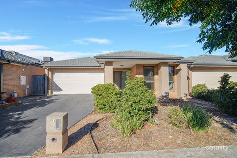 11 Peroomba Dr, Point Cook, VIC 3030