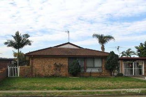 13 Corinda St, St Johns Park, NSW 2176