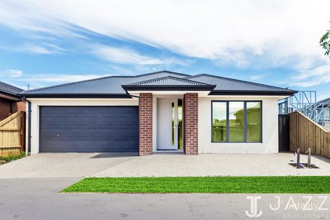 Property photo of 27 Fairhall Avenue Werribee VIC 3030